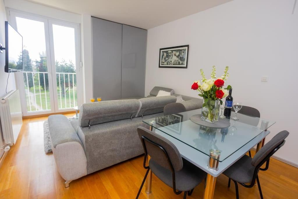 Bella Vista - Cozy Apartments With Easy Check-In And Free Parking Split Exteriér fotografie