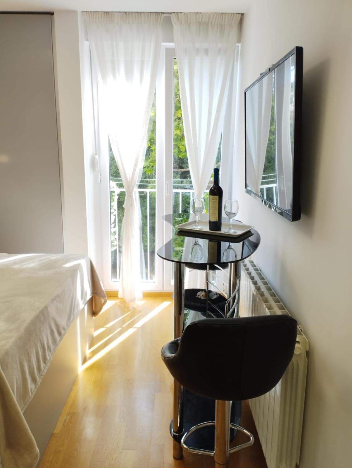 Bella Vista - Cozy Apartments With Easy Check-In And Free Parking Split Exteriér fotografie